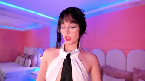 Emilly  online show from 07/06/26, 05:37