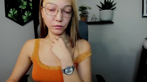 Emilly online show from 12/13/24, 06:53