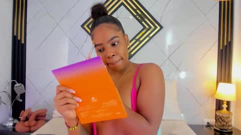 Emilly online show from 11/08/25, 12:27