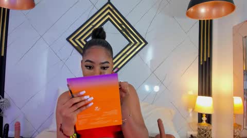 Emilly online show from 11/18/25, 12:31