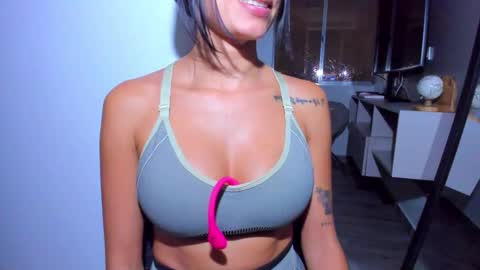 emilly online show from 02/15/26, 04:42