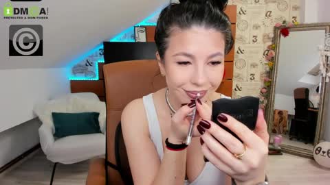 Snapshot of emillytaylor chatting on 05/06/26, 03:46 EmillyTaylor online show from 05/06/26, 03:46