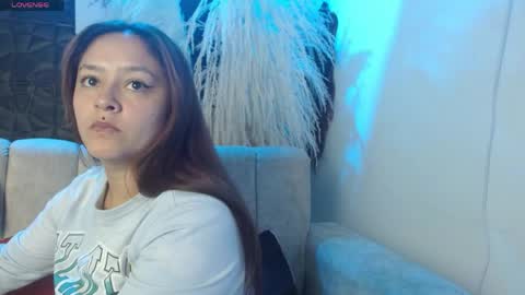 Snapshot of emily175445 chatting on 06/02/26, 12:18 emily175445 online show from 06/02/26, 12:18