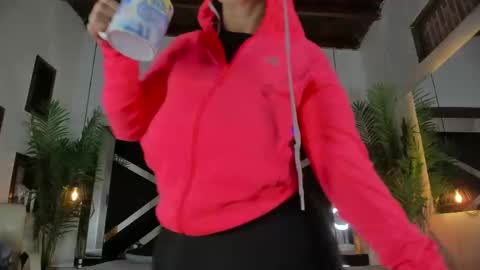 Snapshot of emily18__ chatting on 11/19/25, 10:48 Emily online show from 11/19/25, 10:48