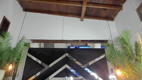 Snapshot of emily18__ chatting on 11/22/25, 10:47 Emily online show from 11/22/25, 10:47