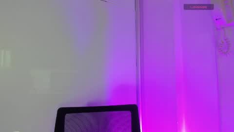 Emily online show from 05/18/26, 11:49