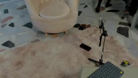 Emily online show from 06/10/26, 12:15