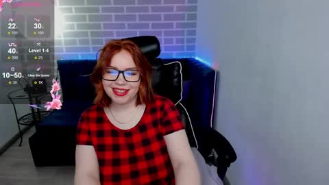 Snapshot of emily_amorre chatting on 01/23/25, 01:51 Emily 3 online show from 01/23/25, 01:51