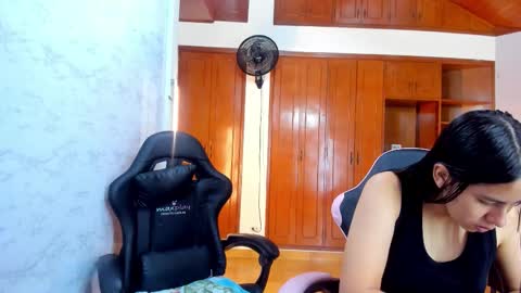 Snapshot of emily_and_soffy chatting on 02/17/26, 12:01 Emily and Soffy online show from 02/17/26, 12:01