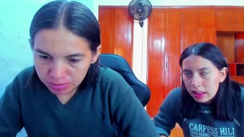 Snapshot of emily_and_soffy chatting on 05/30/26, 01:08 Emily and Soffy online show from 05/30/26, 01:08