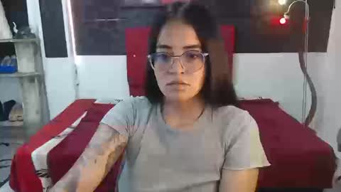 emily_bazan online show from 09/10/25, 09:48