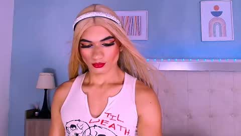 emily_castillo1_ online show from 09/23/25, 05:54