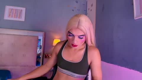 emily_castillo1_ online show from 07/29/26, 06:22