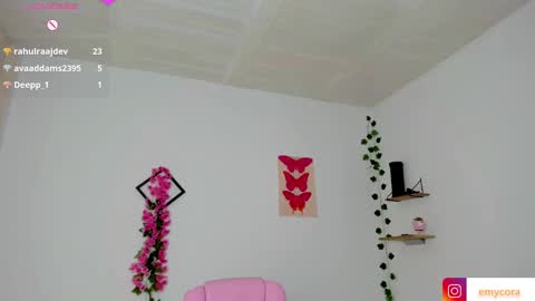 Snapshot of emily_coraline chatting on 12/17/24, 02:22 Emily  online show from 12/17/24, 02:22