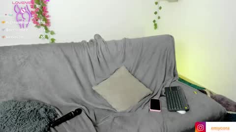 Snapshot of emily_coraline chatting on 01/03/25, 06:24 Emily  online show from 01/03/25, 06:24