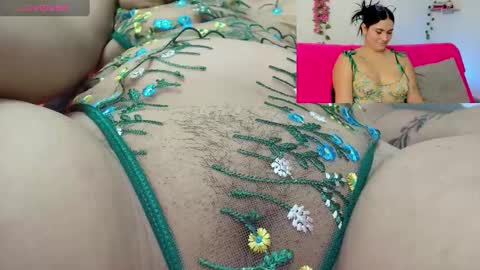 Snapshot of emily_coraline chatting on 01/10/25, 03:16 Emily  online show from 01/10/25, 03:16