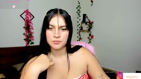 Snapshot of emily_coraline chatting on 02/28/25, 02:42 Emily  online show from 02/28/25, 02:42