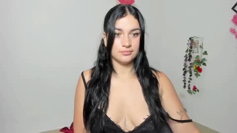 Snapshot of emily_coraline chatting on 10/13/25, 02:06 Emily  online show from 10/13/25, 02:06