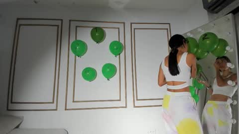 Snapshot of emily_gaviria1 chatting on 03/18/26, 12:08 emily_gaviria1 online show from 03/18/26, 12:08