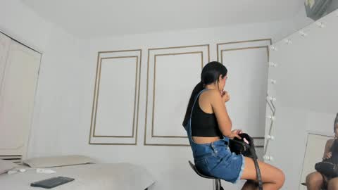 Snapshot of emily_gaviria1 chatting on 04/08/26, 12:16 emily_gaviria1 online show from 04/08/26, 12:16