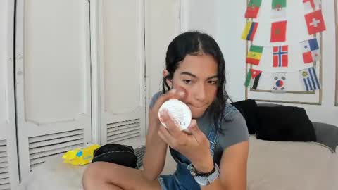 emily_gaviria1 online show from 06/23/26, 12:14