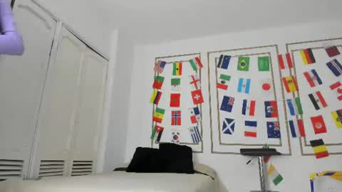 emily_gaviria1 online show from 07/01/26, 12:07