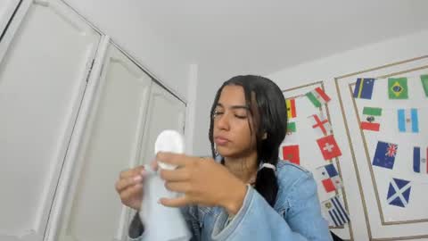 emily_gaviria1 online show from 07/12/26, 12:18