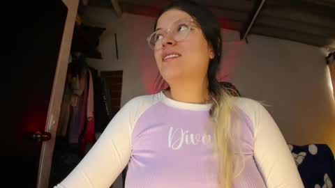 Julieta online show from 05/06/26, 03:06