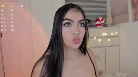 EmilyKenner  Independent model  online show from 12/16/25, 11:26