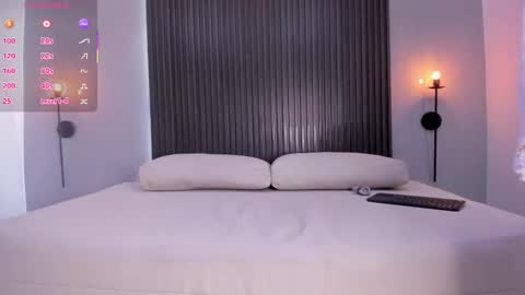 emily_kovac online show from 10/09/25, 11:41