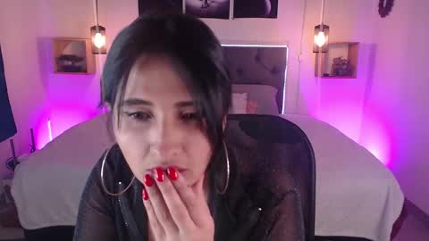 E M I L Y  online show from 10/24/25, 05:42