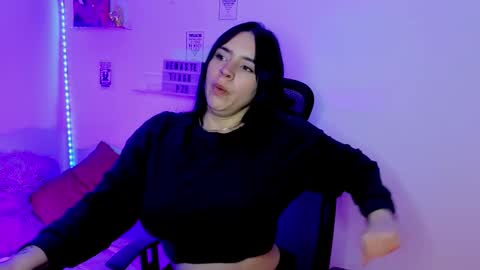 Snapshot of emily_lindey_ chatting on 03/26/26, 09:37 Emily Lindey online show from 03/26/26, 09:37