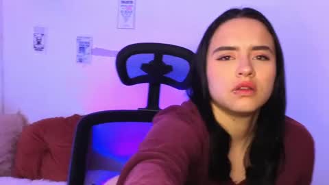 Snapshot of emily_lindey_ chatting on 04/15/26, 03:57 Emily Lindey online show from 04/15/26, 03:57
