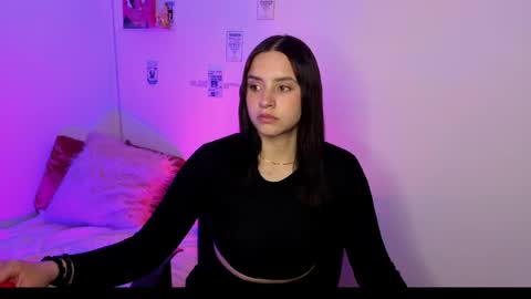 Snapshot of emily_lindey_ chatting on 05/05/26, 02:19 Emily Lindey online show from 05/05/26, 02:19