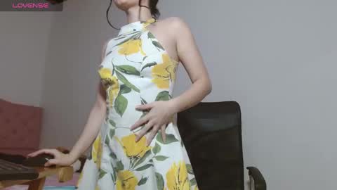 Emily littesweets online show from 03/04/25, 09:32