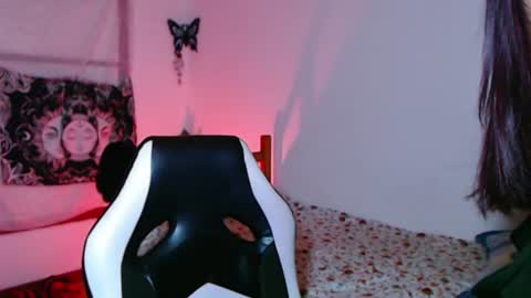 Emily online show from 06/16/26, 06:32