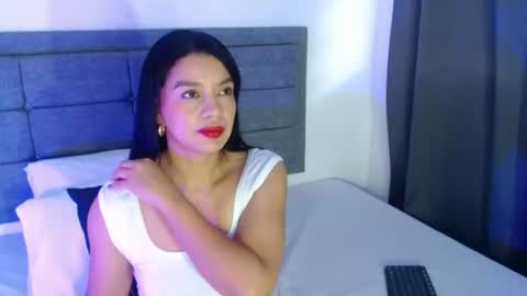 emily_milff online show from 07/18/26, 11:58
