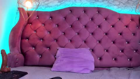     online show from 02/07/25, 02:58