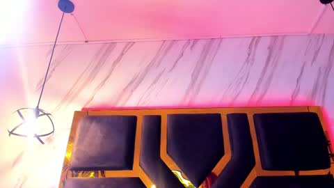     online show from 02/16/25, 02:43