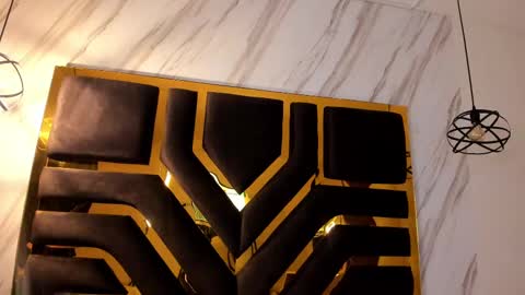     online show from 02/19/25, 11:46