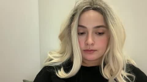 Snapshot of emily_morning_dew chatting on 10/08/25, 04:48 emily_morning_dew online show from 10/08/25, 04:48