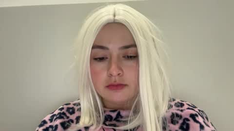 Snapshot of emily_morning_dew chatting on 11/03/25, 05:52 emily_morning_dew online show from 11/03/25, 05:52