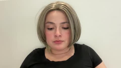 emily_morning_dew online show from 04/30/26, 03:29