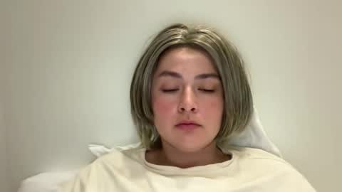 emily_morning_dew online show from 06/10/26, 06:29