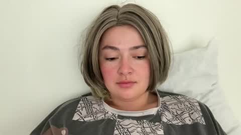emily_morning_dew online show from 06/11/26, 05:49