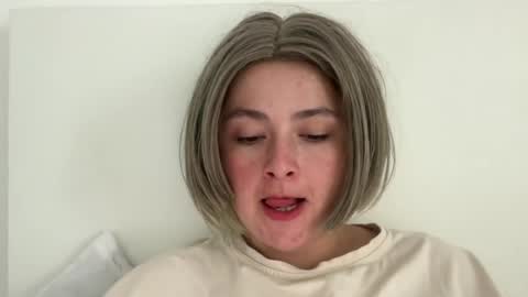 emily_morning_dew online show from 07/07/26, 09:24