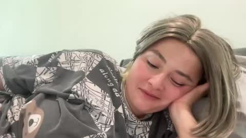 emily_morning_dew online show from 07/08/26, 04:11