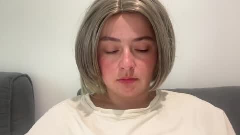 emily_morning_dew online show from 07/15/26, 05:18