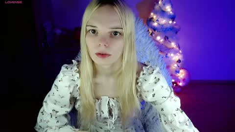 Lia online show from 01/16/25, 02:19