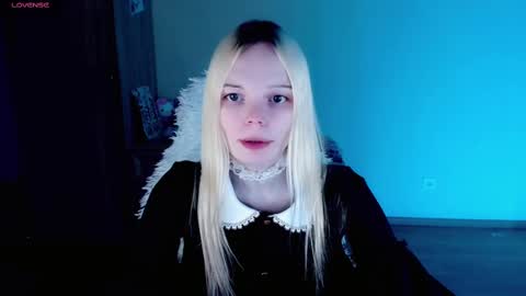 Lia online show from 02/21/25, 01:55